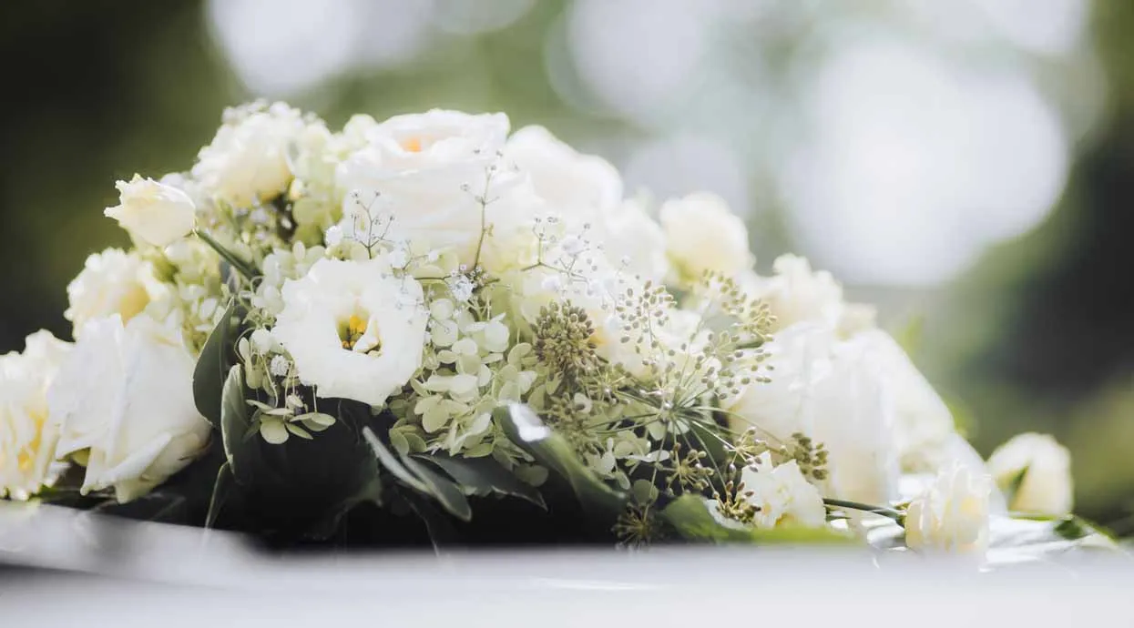Buquê de flores brancas — capa da caixinha no MobilePay